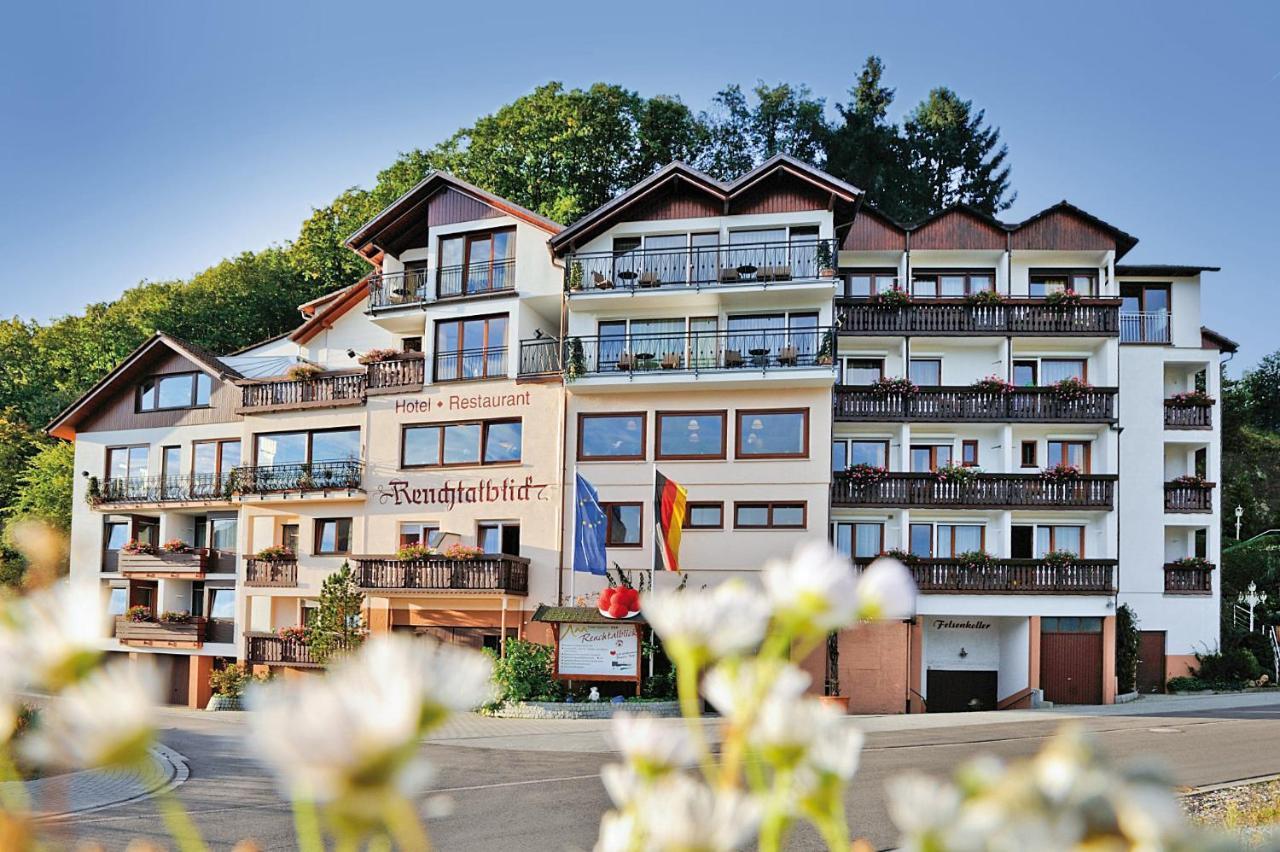 4 Familienhotels nahe Pfarramt St. Heinrich Durbach, die überzeugen